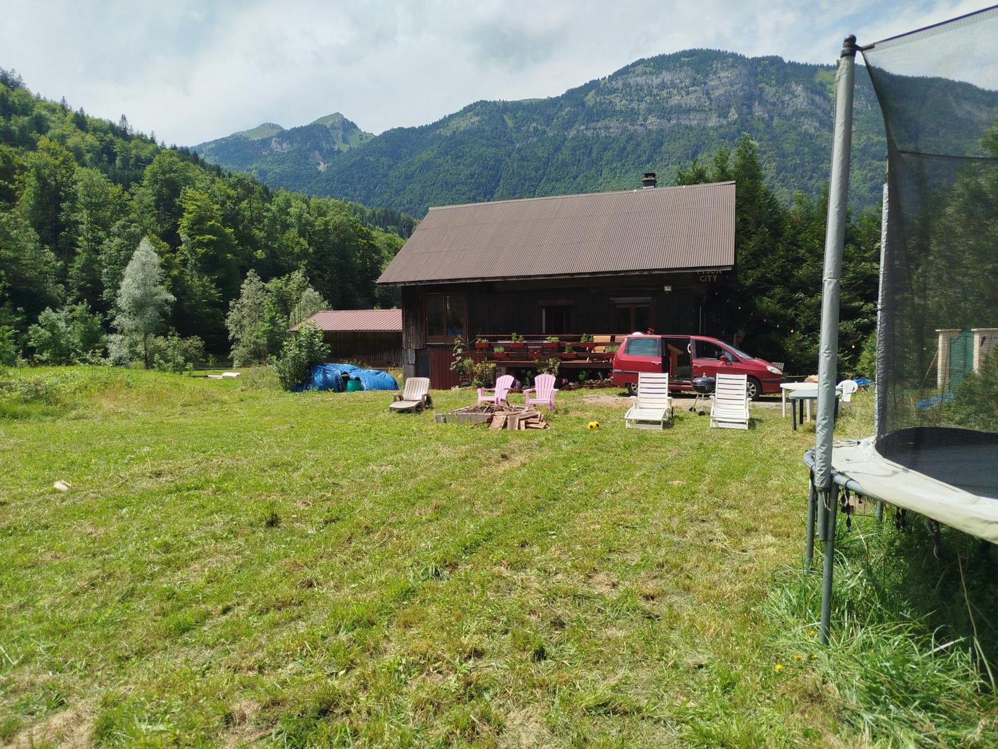 Chalet 8 Personnes + Grand Terrain Et Riviere Entremont Dış mekan fotoğraf